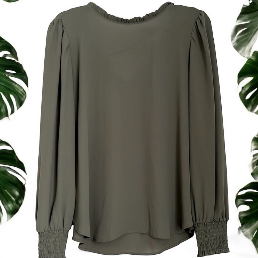 PRETTY GREEN TOP